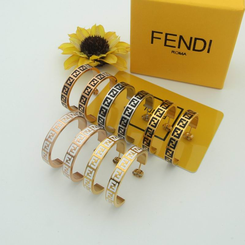 Fendi earring 03lyr89